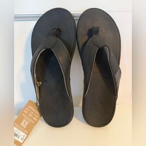 NWT OluKai Tuahine Men’s Sandals